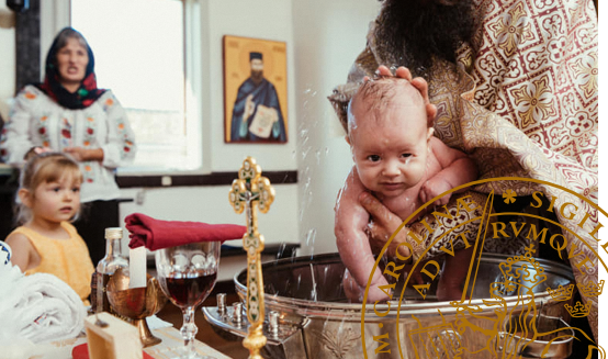 baby der bliver døbt 